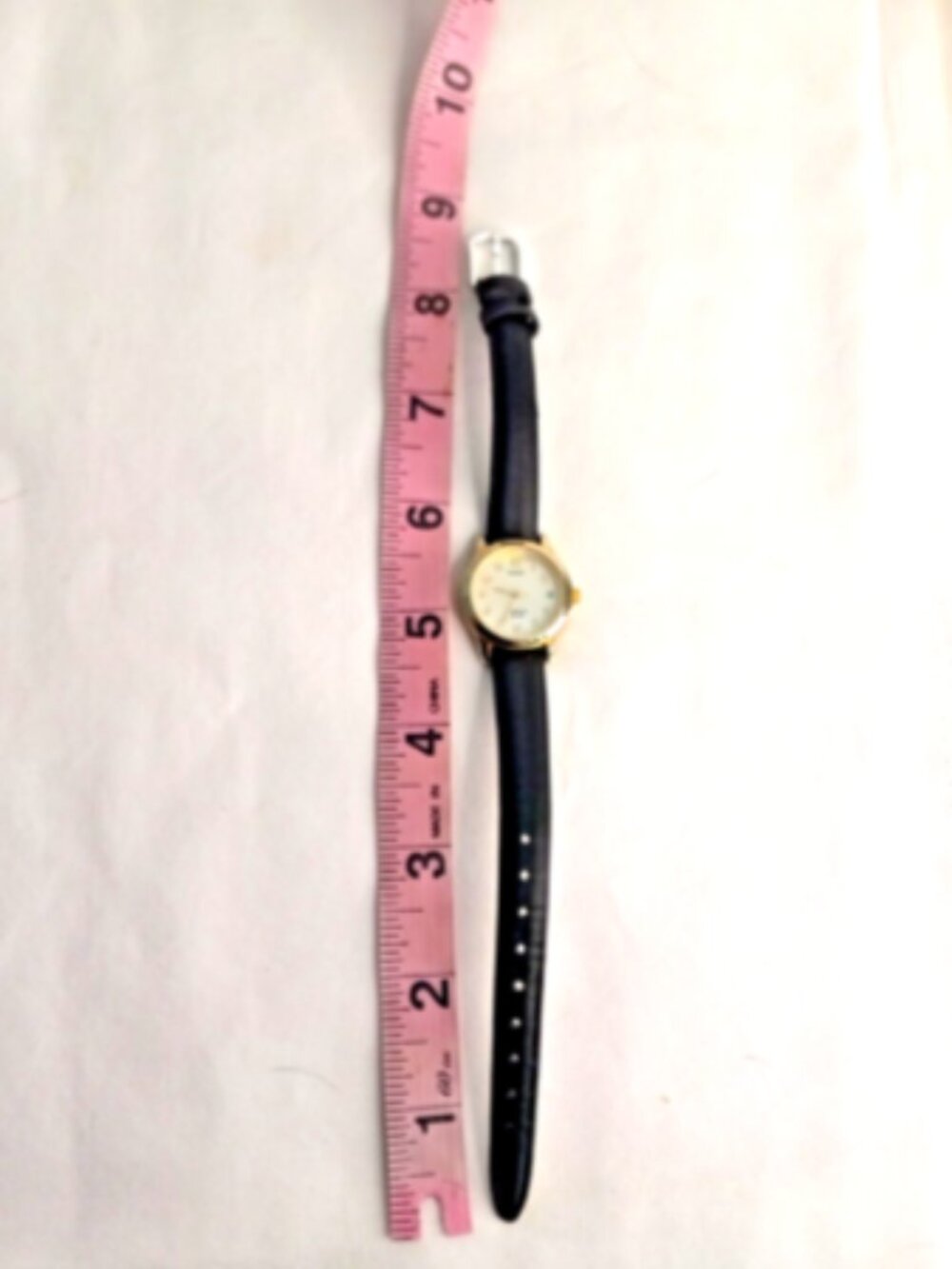 Timex Indiglo Women Watch Gold Tone White Dial Date Black Leather Band Works - Picture 6 of 8